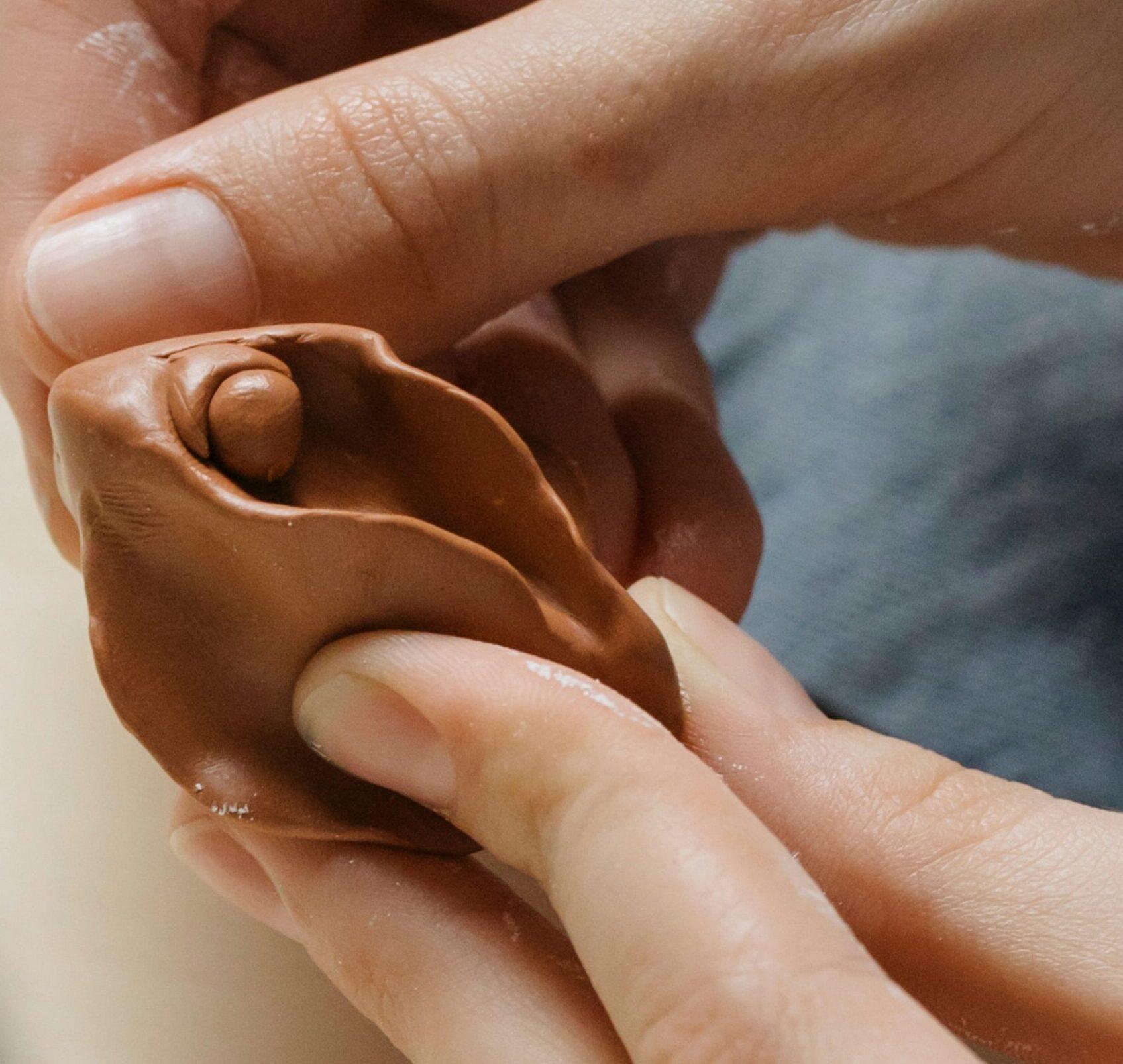 clay clitoris sculpture