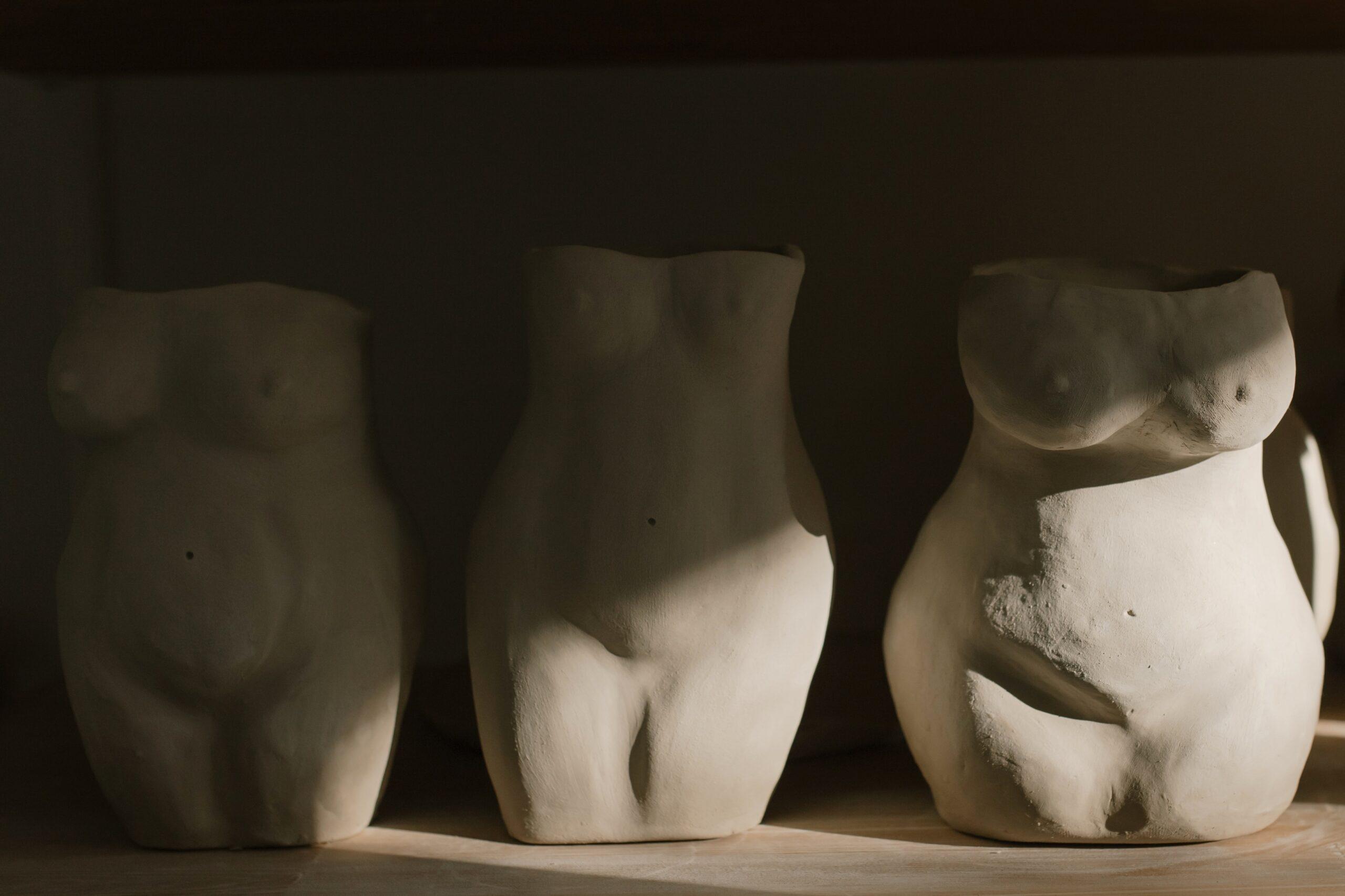 female bodies sculptures